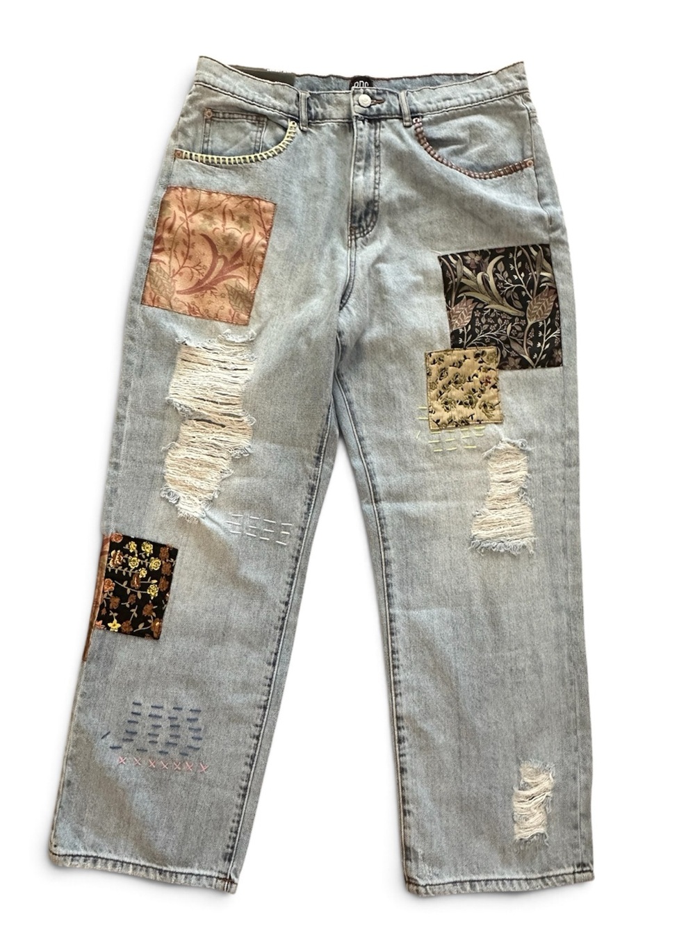NWT Urban Outfitters BDG Cowboy Jean Patchwork Distressed Size 33